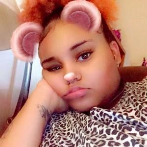 Meet your Posher, Amaya